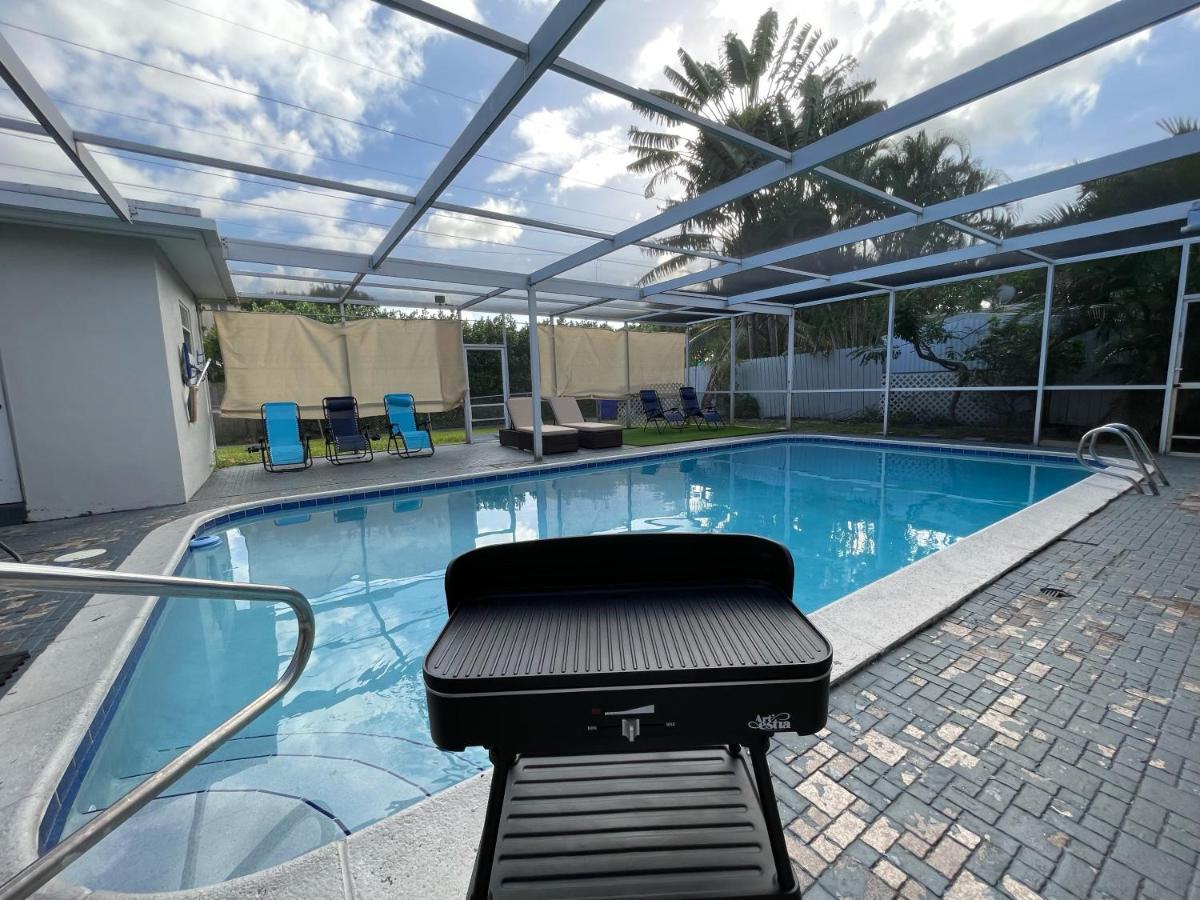 Pool Vacation Villa Hollywood Eksteriør billede